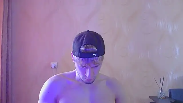 Snapshot of frama666 chatting on 05-16-26, 09:28 frama666 online show from 05-16-26, 09:28