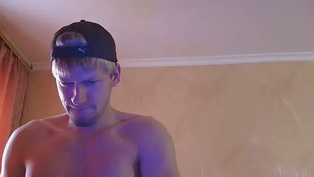 Snapshot of frama666 chatting on 05-16-26, 10:36 frama666 online show from 05-16-26, 10:36