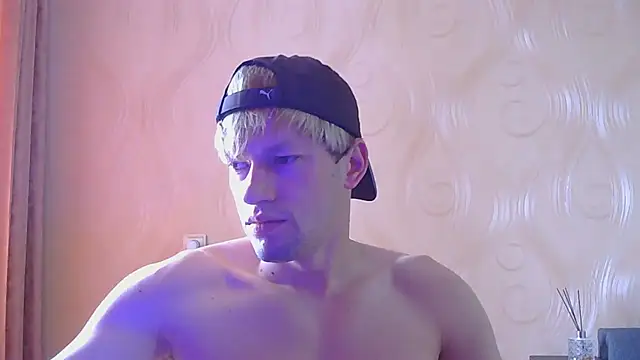 Snapshot of frama666 chatting on 05-19-26, 08:53 frama666 online show from 05-19-26, 08:53
