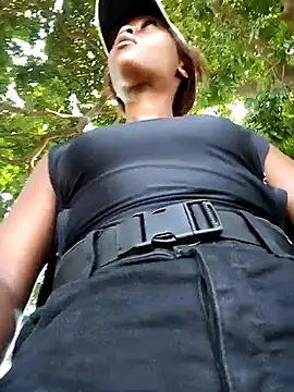 xxTatiannaxx online show from 03-06-25, 12:41