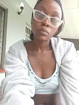 xxTatiannaxx online show from 03-15-25, 08:37