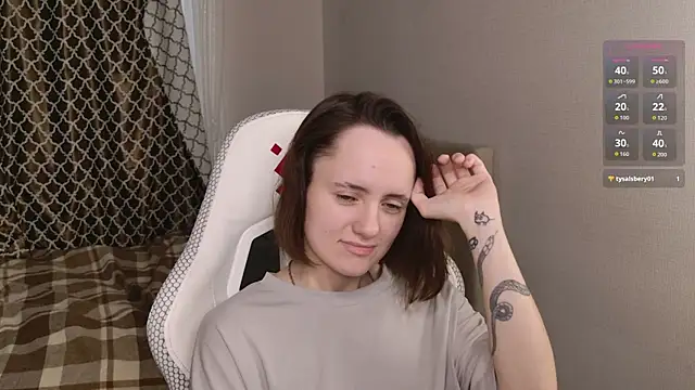 Luna Loveee online show from 09-13-25, 03:28