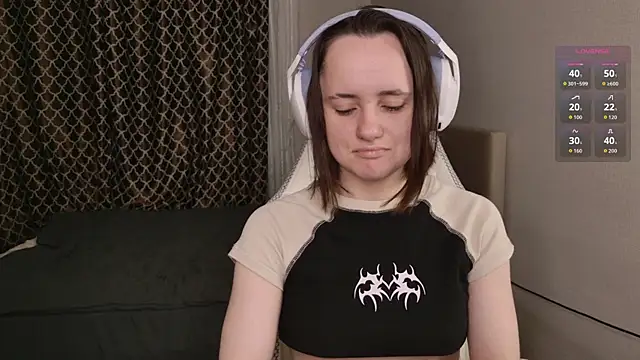 Luna Loveee online show from 10-11-25, 03:17