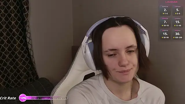 Luna Loveee online show from 03-25-26, 04:07