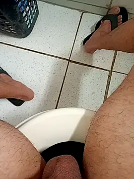 magrinhogostoso696 online show from 02-08-26, 06:33