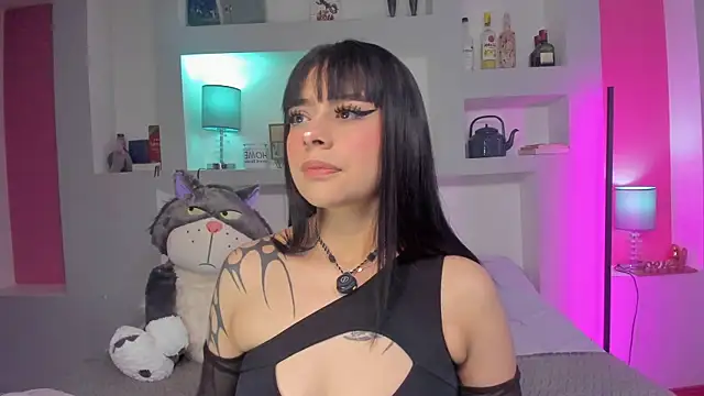 Selene bennet online show from 07-25-26, 04:10