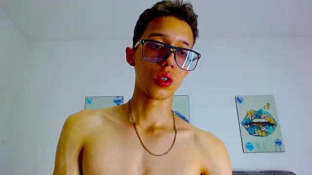 skinny bigcock02 online show from 03-06-25, 07:32