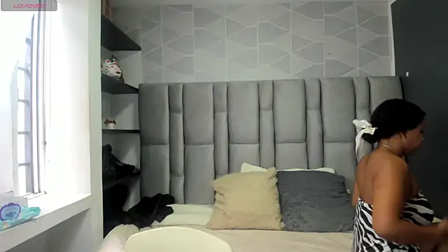 Snapshot of Natasha_rose__ chatting on 09-13-25, 07:13 Natasha rose online show from 09-13-25, 07:13