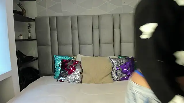 Snapshot of Natasha_rose__ chatting on 10-22-25, 07:02 Natasha rose online show from 10-22-25, 07:02