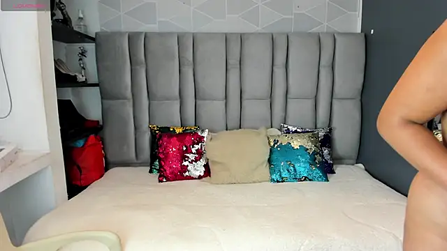 Snapshot of Natasha_rose__ chatting on 11-04-25, 07:24 Natasha rose online show from 11-04-25, 07:24