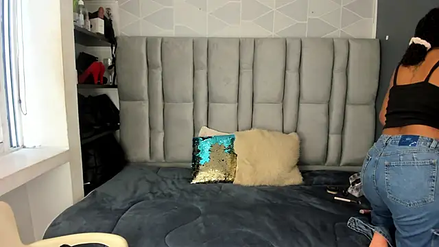 Snapshot of Natasha_rose__ chatting on 12-13-25, 07:53 Natasha rose online show from 12-13-25, 07:53