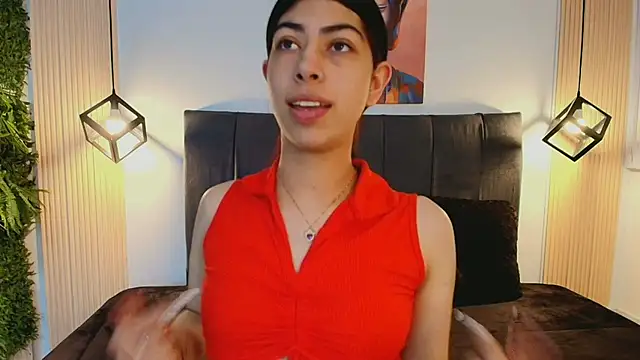 Snapshot of Cassie_bloom chatting on 12-22-25, 08:17 Cassie bloom online show from 12-22-25, 08:17