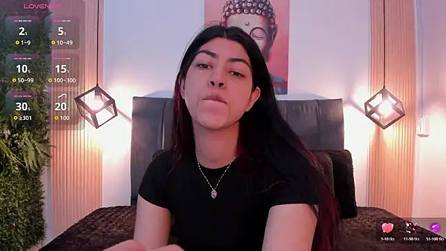 Snapshot of Cassie_bloom chatting on 01-17-26, 07:39 Cassie bloom online show from 01-17-26, 07:39