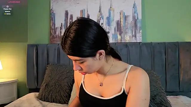 Cassie bloom online show from 03-26-26, 03:56