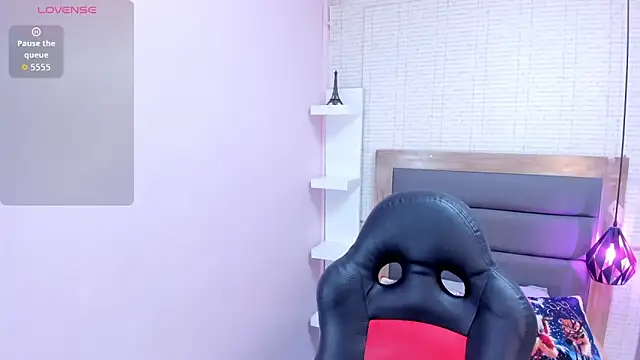 MEGANZARICK online show from 12-22-25, 10:40