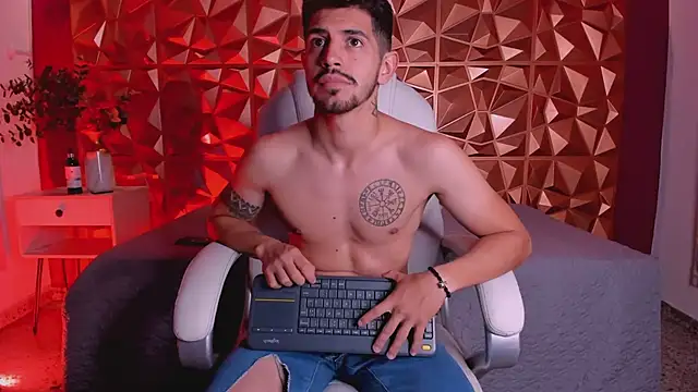 AlejandroStormm online show from 03-07-25, 08:23