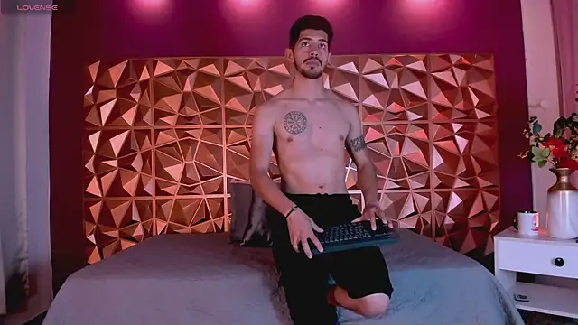 AlejandroStormm online show from 03-11-25, 08:20