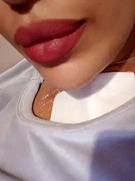 Sexlove1xo online show from 10-31-25, 06:20