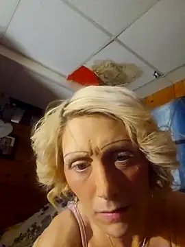 Snapshot of beautifulmee23 chatting on 02-19-25, 11:04 beautifulmee23 online show from 02-19-25, 11:04