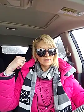 Snapshot of beautifulmee23 chatting on 03-07-25, 03:39 beautifulmee23 online show from 03-07-25, 03:39