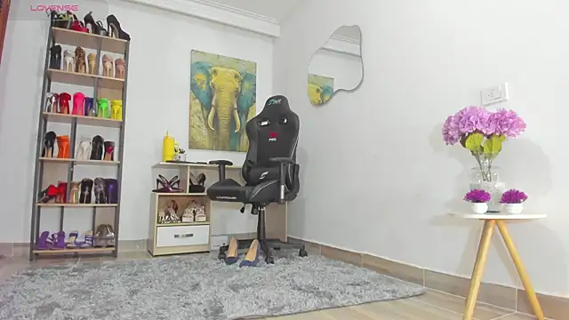 Camillevegas online show from 11-27-25, 02:35