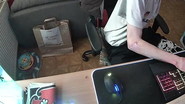 DerGeileLoveboy online show from 11-11-25, 11:54