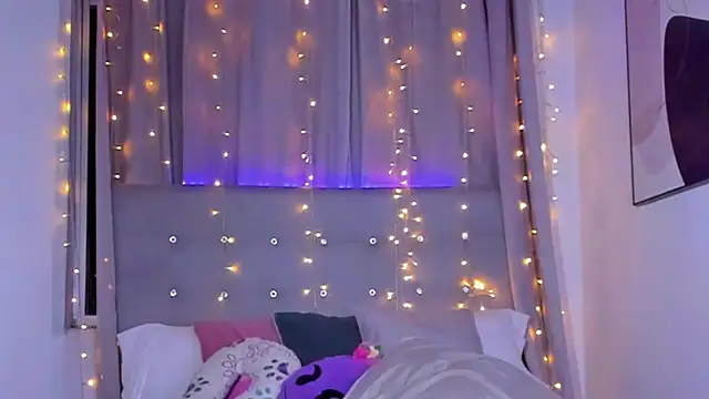 Anaroussew02 online show from 09-19-25, 03:19