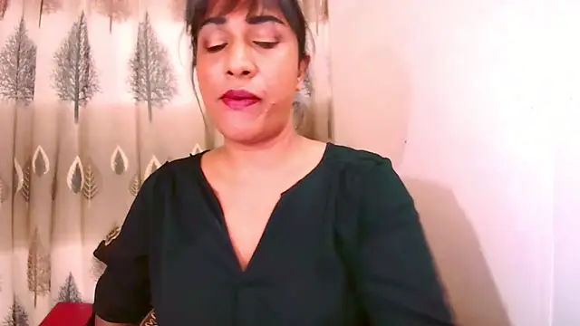 Snapshot of Indian_Erotic69 chatting on 06-01-26, 05:42 Indian Erotic69 online show from 06-01-26, 05:42