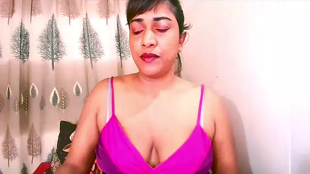 Snapshot of Indian_Erotic69 chatting on 06-03-26, 05:43 Indian Erotic69 online show from 06-03-26, 05:43