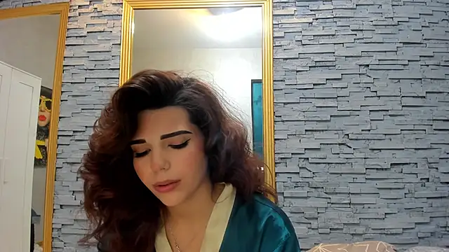 Bella Posh online show from 03-12-25, 07:46