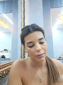 Bella Posh online show from 11-07-25, 05:51