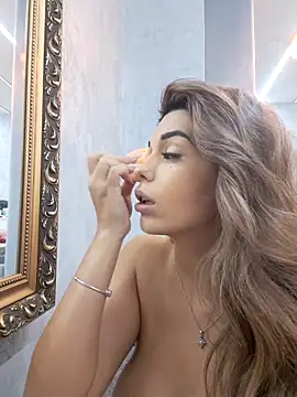 Bella Posh online show from 11-23-25, 09:20