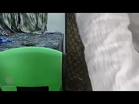 Snapshot of longsexji chatting on 02-19-26, 05:53 longsexji online show from 02-19-26, 05:53