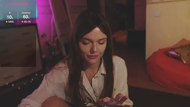 CherryRed Girl online show from 02-24-25, 12:41