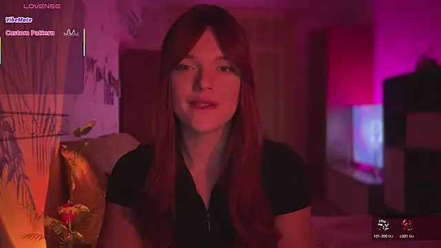 CherryRed Girl online show from 03-12-26, 11:00