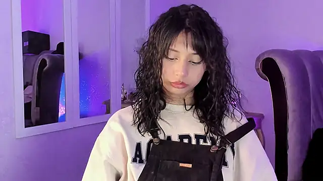 Snapshot of Seren_Bleck chatting on 09-23-25, 02:58 Seren Bleck online show from 09-23-25, 02:58