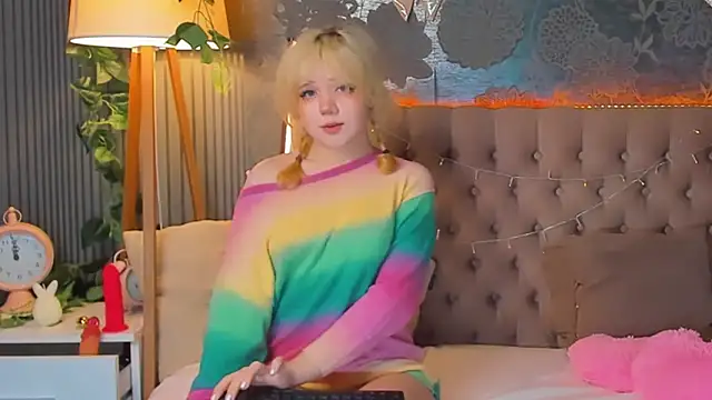 EmilyAngells online show from 04-09-26, 06:41