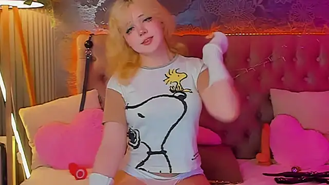 EmilyAngells online show from 04-21-26, 05:47