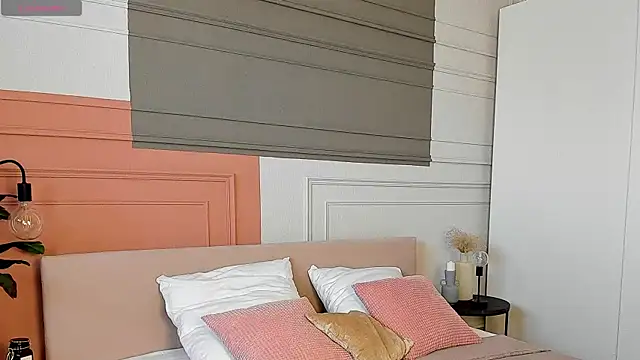 Snapshot of _BunnyDollStella_ chatting on 02-25-25, 07:31 BunnyDollStella online show from 02-25-25, 07:31