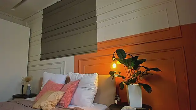 Snapshot of _BunnyDollStella_ chatting on 03-04-25, 04:17 BunnyDollStella online show from 03-04-25, 04:17