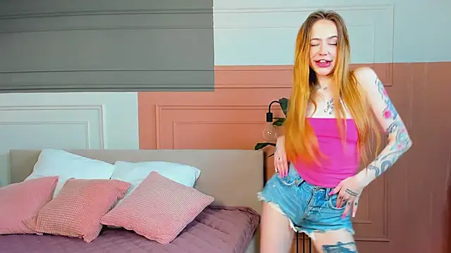 Snapshot of _BunnyDollStella_ chatting on 03-23-25, 01:31 BunnyDollStella online show from 03-23-25, 01:31