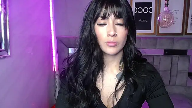Snapshot of Isabella_Collen_v chatting on 03-06-25, 12:30 Isabella Collen v online show from 03-06-25, 12:30