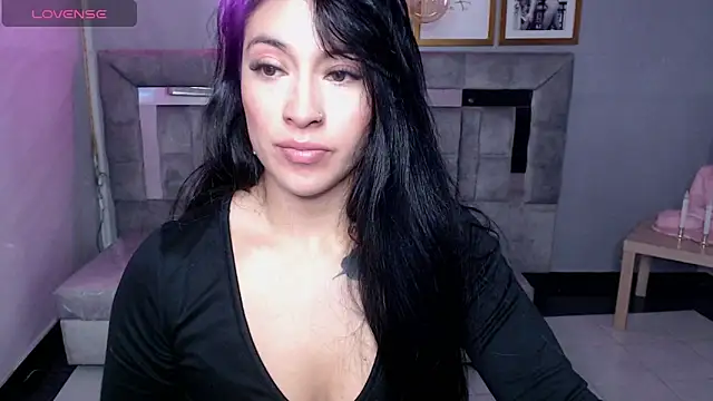 Snapshot of Isabella_Collen_v chatting on 10-08-25, 01:09 Isabella Collen v online show from 10-08-25, 01:09