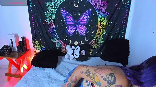 Snapshot of ChloeAllennn chatting on 02-25-25, 02:25 ChloeAllennn online show from 02-25-25, 02:25