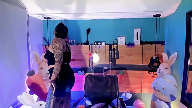 ChloeAllennn online show from 04-01-26, 12:50