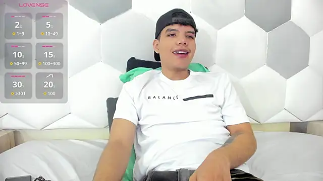 Axel Forte online show from 11-07-25, 01:33