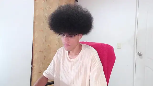 Smith Gael online show from 04-21-26, 01:42