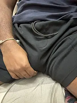 Snapshot of monstercock1110 chatting on 11-29-25, 05:49 monstercock1110 online show from 11-29-25, 05:49