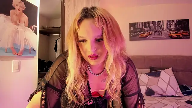 ScarletThompsonx online show from 10-23-25, 10:52