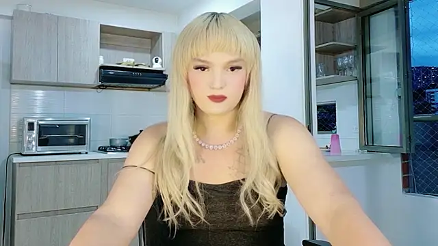 Snapshot of ScarletThompsonx chatting on 07-09-26, 11:31 ScarletThompsonx online show from 07-09-26, 11:31